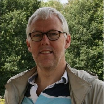 André