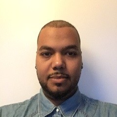 Mo